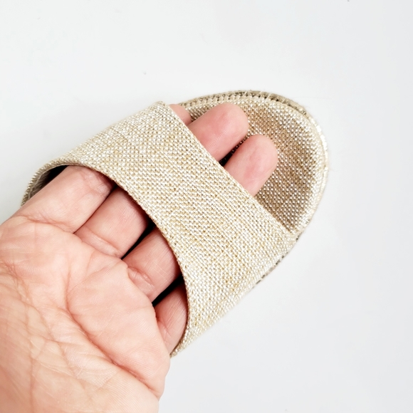 Justfab Kasabi Striped Wedge
Sz. 5.5 - Picture 13 of 13